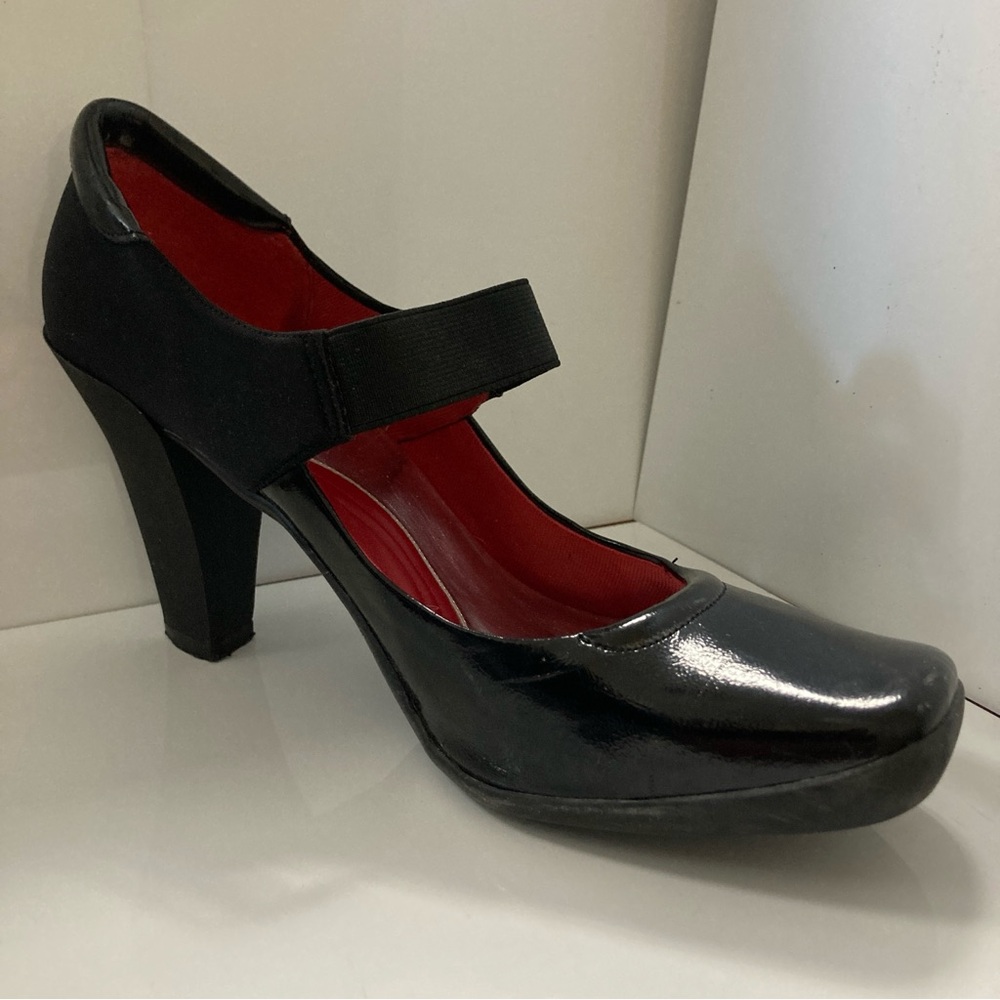 Kenneth Cole Reaction Women’s High Heel Black Patent  with Fabric Strap Size 10